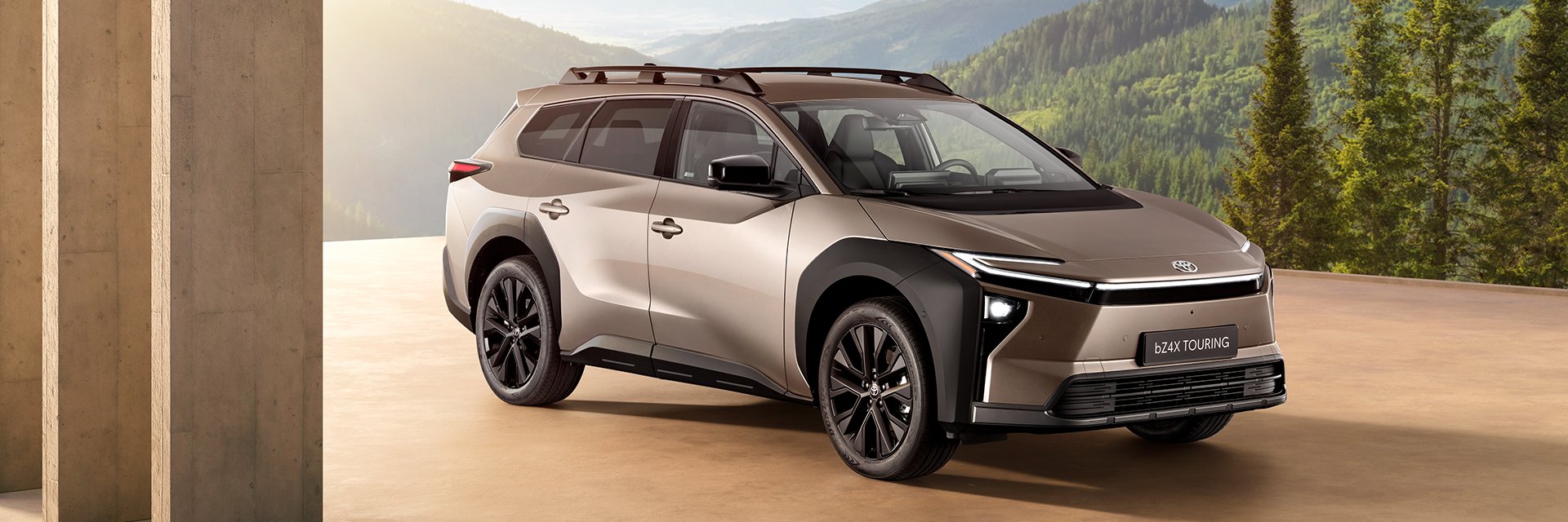 Toyota-bZ4X-Touring-schuinrechtsvoor